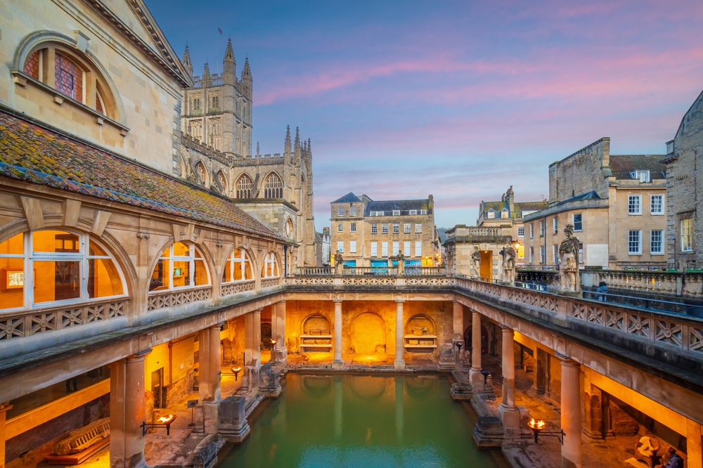 Historical,Roman,Bathes,In,Bath,City,,England,At,Twilight
